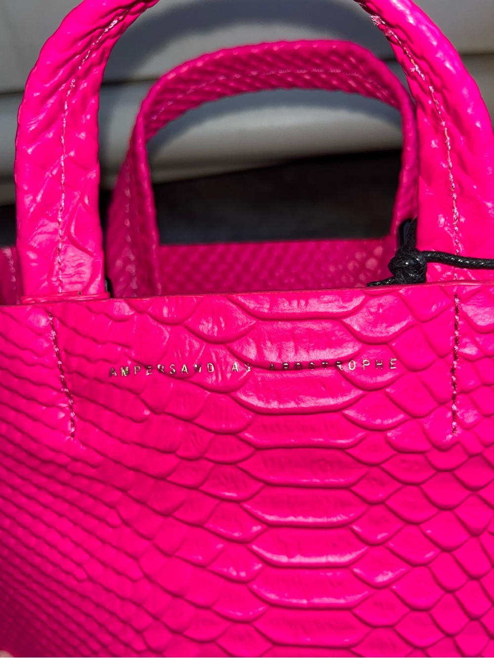 NWT Ampersand as Apostrophe Genuine Leather Micro Tote in Neon Pink Python - Picture 7 of 9